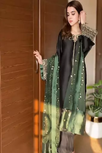 Black kurta pant set with green dupatta