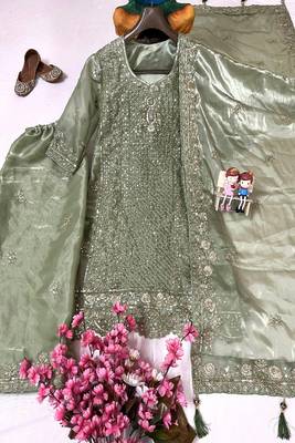 Pastel green embroidered palazzo set 4