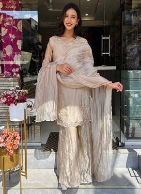 Light grey festive suit set 1