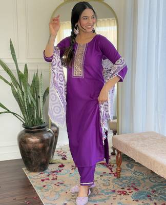 Women's purple viscose rayon embroidered kurta pant set with printed muslin dupatta 2