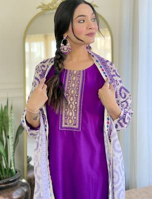 Women's purple viscose rayon embroidered kurta pant set with printed muslin dupatta 3