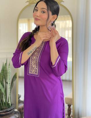 Women's purple viscose rayon embroidered kurta pant set with printed muslin dupatta 5