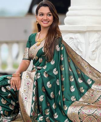 Soft banarasi silk saree with zari weaving meenakari touchup design all over the saree 5