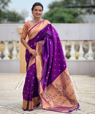 Soft paithani silk saree with zari weawing motifs design and meenakari weawing rich pallu 5