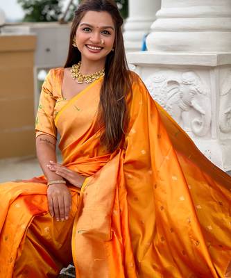 Soft paithani silk saree with zari weawing motifs design and meenakari weawing rich pallu 5