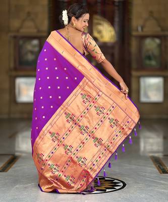 Soft paithani silk saree with zari weawing motifs design and meenakari weawing rich pallu 2