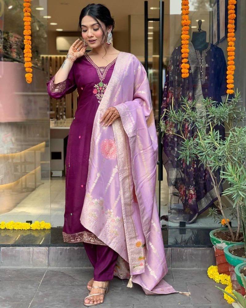 Wine elegant chanderi kurti set with embroidery & jacquard dupatta – ready-made ethnic wear