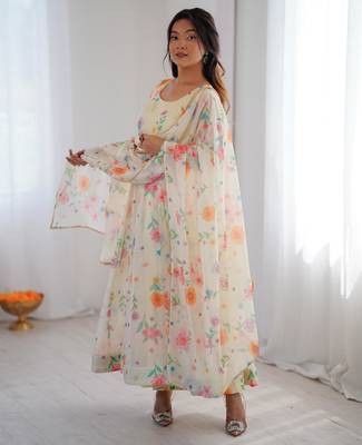 Off whitefloral organza gown set with micro cotton inner & dupatta 1