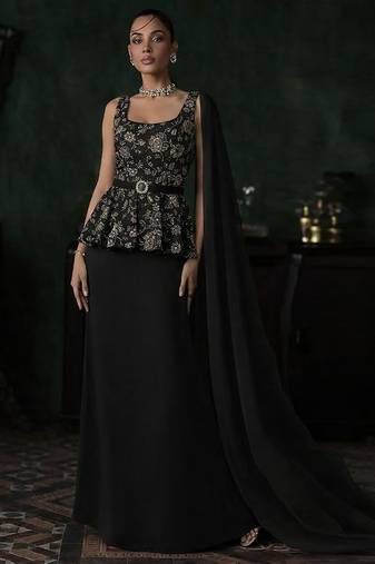 Black embroidered net fusion set