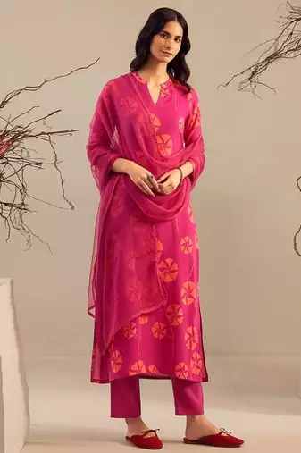 Pink printed georgette kurta set
