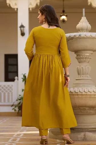 Mud elegant silk kurti set with embroidered work & printed nazmin dupatta