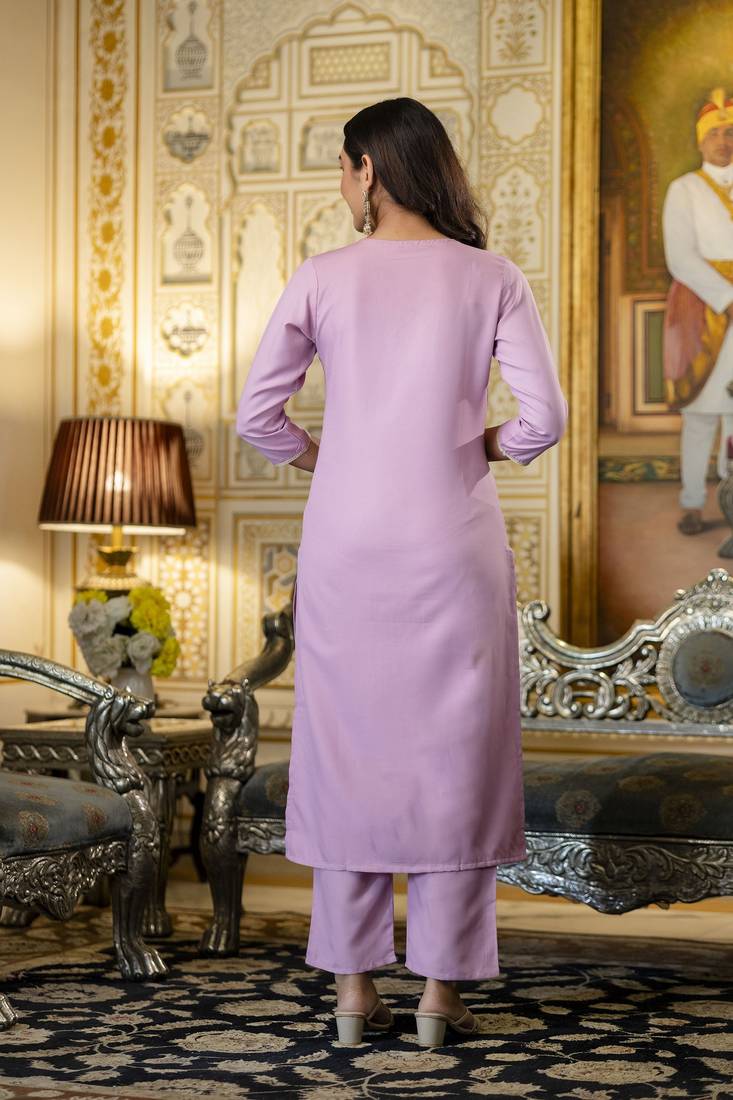 Lavendar elegant ready-made viscose rayon kurti set with dyed chanderi cotton dupatta