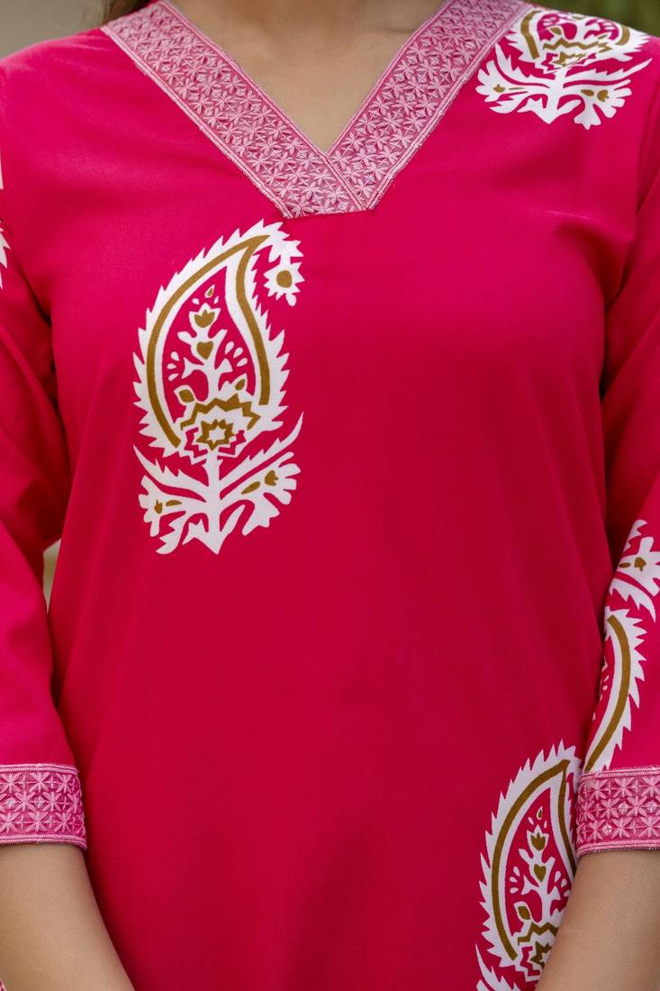 Pink trendy ready-made rayon kurti set with printed chanderi cotton dupatta