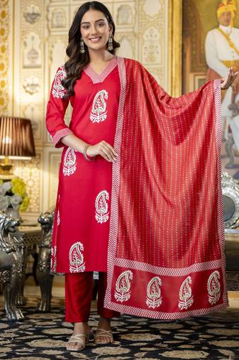 Red trendy ready-made rayon kurti set with printed chanderi cotton dupatta