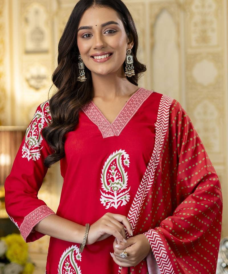 Red trendy ready-made rayon kurti set with printed chanderi cotton dupatta