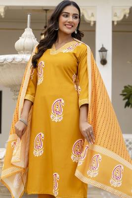 Yellow trendy ready-made rayon kurti set with printed chanderi cotton dupatta 3