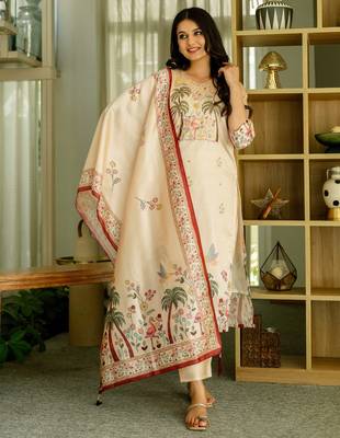 Cream embroidered beads viscose assam silk kurta set with dupatta 2