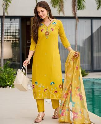 Yellow embroidered beads viscose gadhwal kurta set with dupatta 2