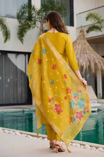 Yellow embroidered beads viscose gadhwal kurta set with dupatta