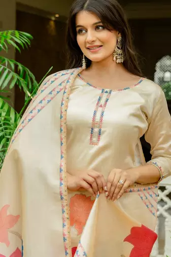 Off white embroidered viscose assam silk kurta set with dupatta