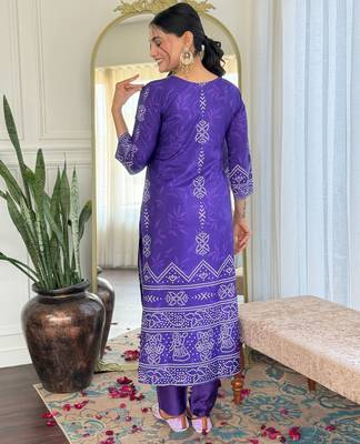 Blue printed french crepe kurta set with dupatta 4