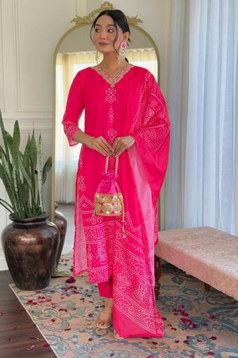 Pink printed french crepe kurta set with dupatta