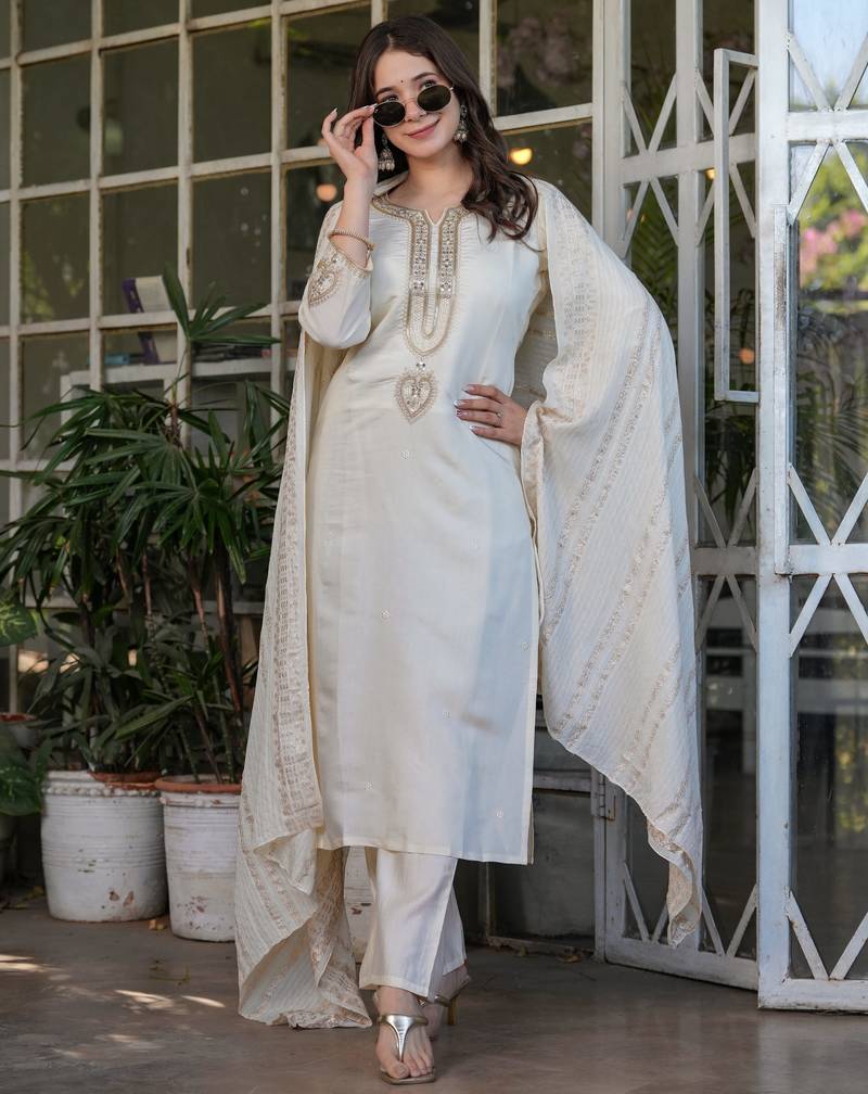Off white embroidered viscose chanderi kurta set with dupatta