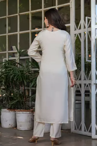 Off white embroidered viscose chanderi kurta set with dupatta