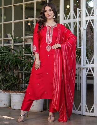 Red embroidered viscose chanderi kurta set with dupatta 1