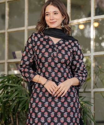 Black floral printed cotton kurta set with dupatta 3