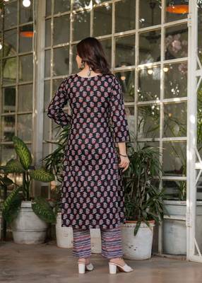 Black floral printed cotton kurta set with dupatta 4