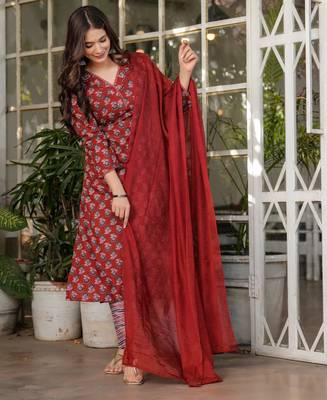 Maroon floral printed cotton kurta set with dupatta 2