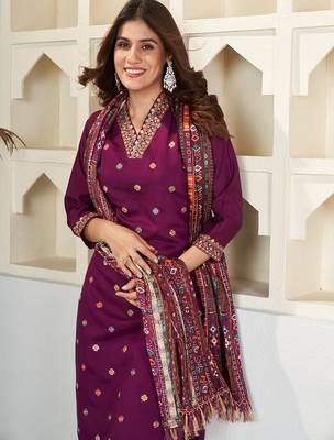 Wine embroidered viscose chanderi kurta set with dupatta 3