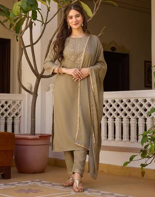 Beige embroidered rayon kurta set with dupatta 1
