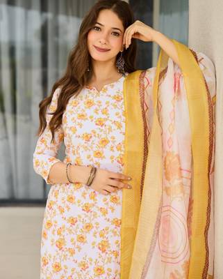 Light yellow floral printed silk blend kurta set with dupatta 3