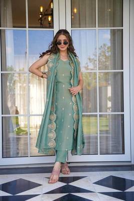 Sea green embroidered viscose chanderi kurta set with dupatta 3
