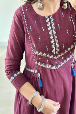 Floral embroidered wine  cotton  kurta trouser and dupatta set 2