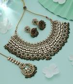 Green color kundan necklace set