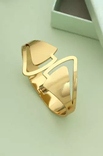 Gold color openable anti tarnish bracelet