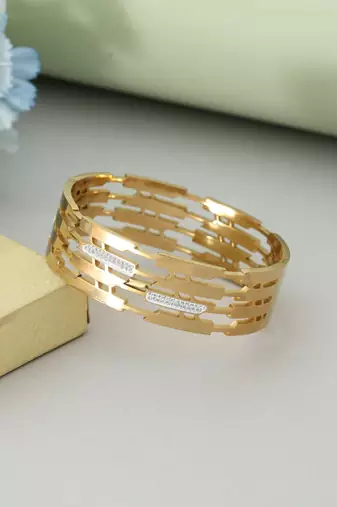 Gold color openable anti tarnish bracelet