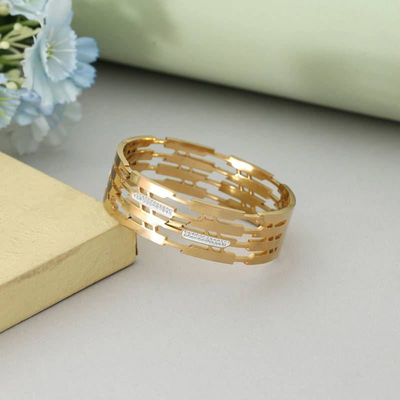 Gold color openable anti tarnish bracelet