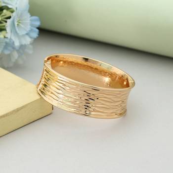 Gold color openable anti tarnish bracelet 1