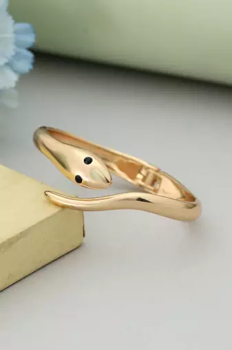 Gold color openable anti tarnish bracelet