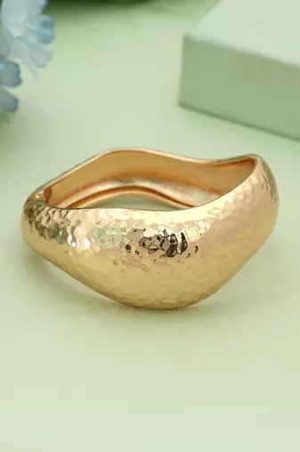 Gold color openable anti tarnish bracelet
