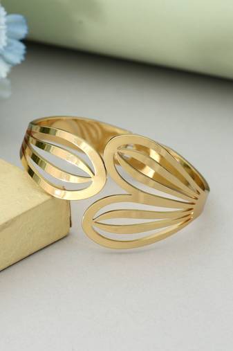 Gold color openable anti tarnish bracelet