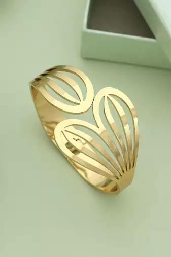 Gold color openable anti tarnish bracelet