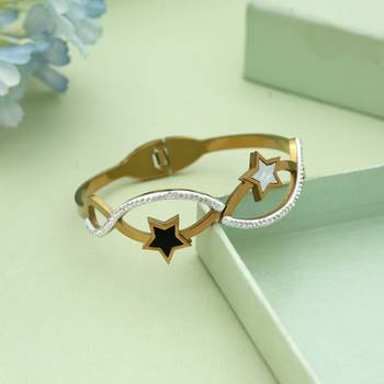 White & black color openable anti tarnish bracelet 2