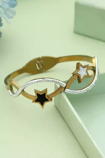 White & black color openable anti tarnish bracelet
