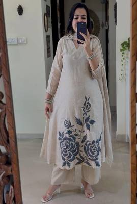 Floral printed cream  cotton  kurta trouser and dupatta set 1