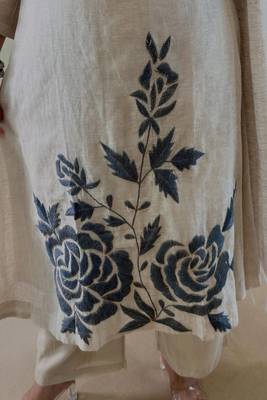 Floral printed cream  cotton  kurta trouser and dupatta set 2